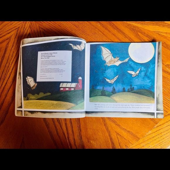 Bats 🦇 By Gail Gibbons - Picture 4 of 13